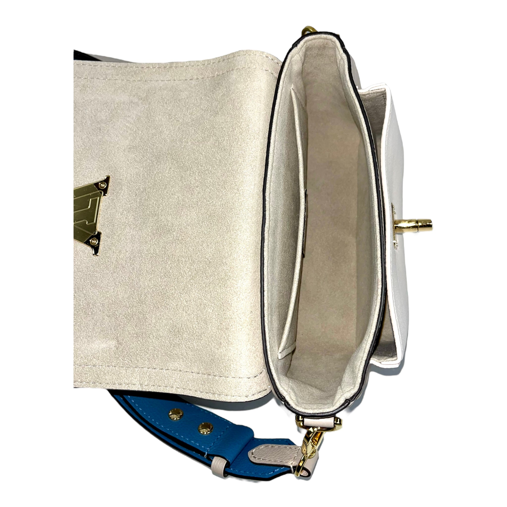 Louis Vuitton LockMe Tender