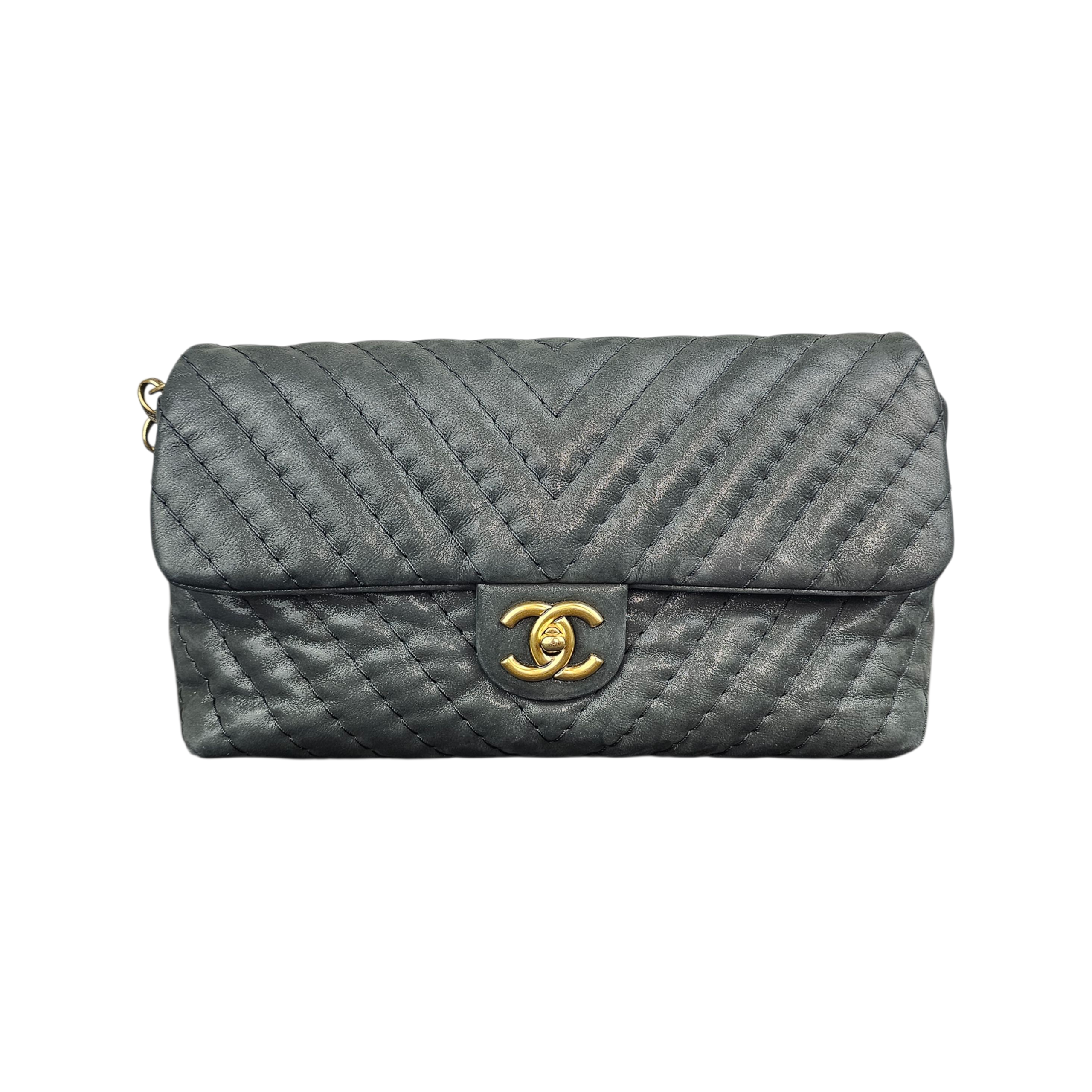 Chanel Jumbo Chevron Double Flap