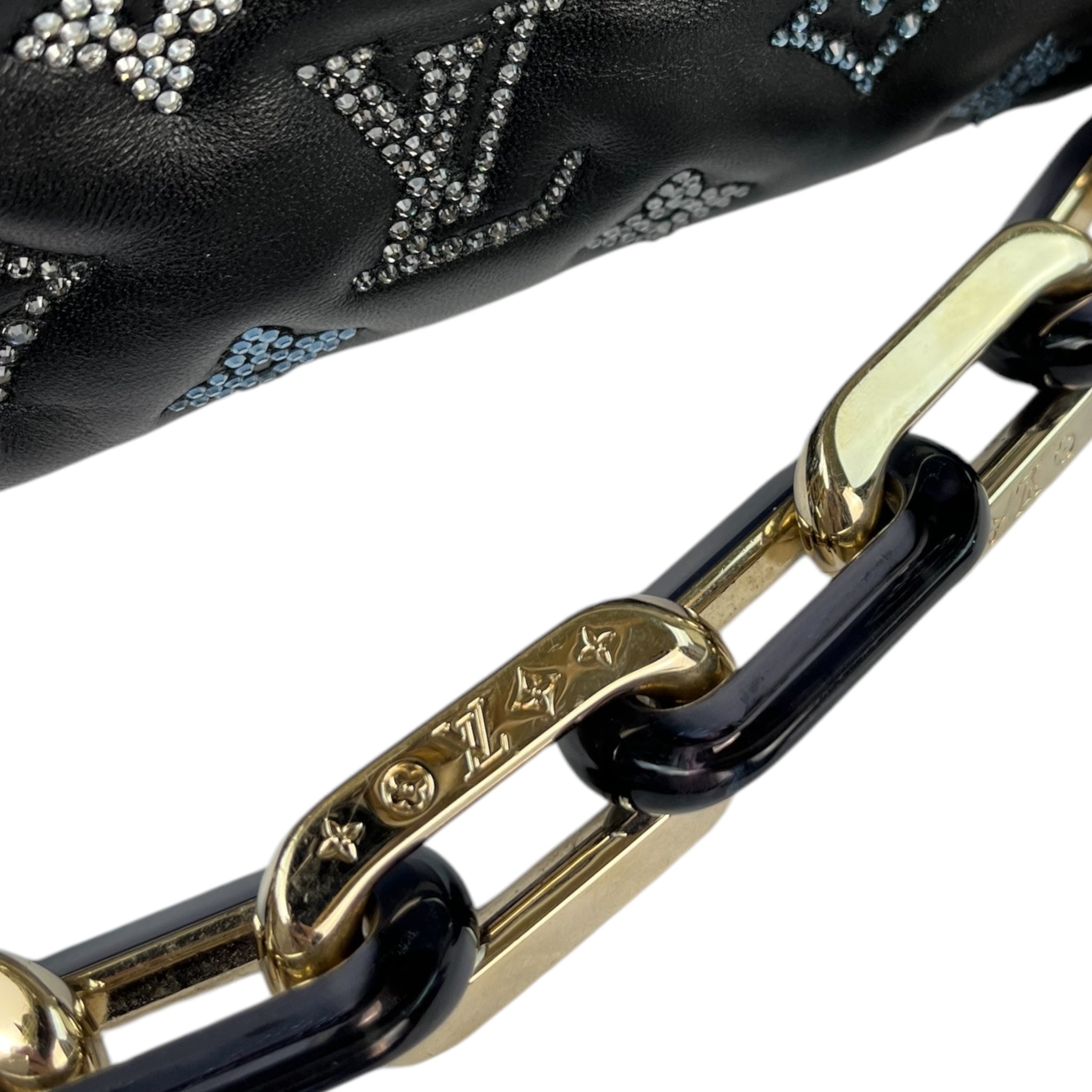 Louis Vuitton Coussin BB