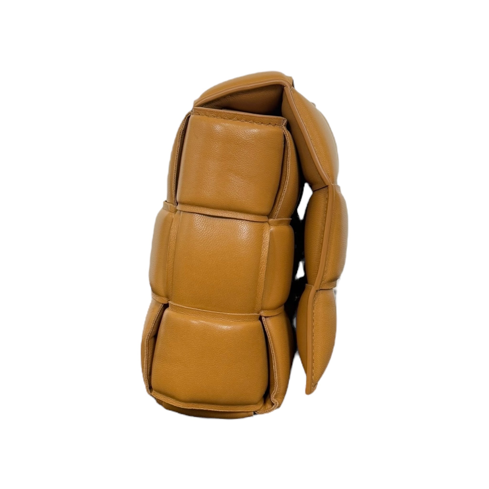 Bottega Veneta Cassette Medium Padded