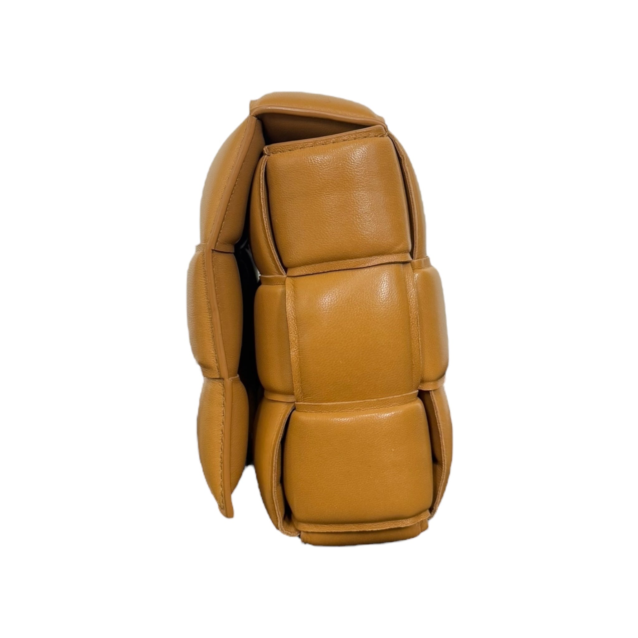 Bottega Veneta Cassette Medium Padded