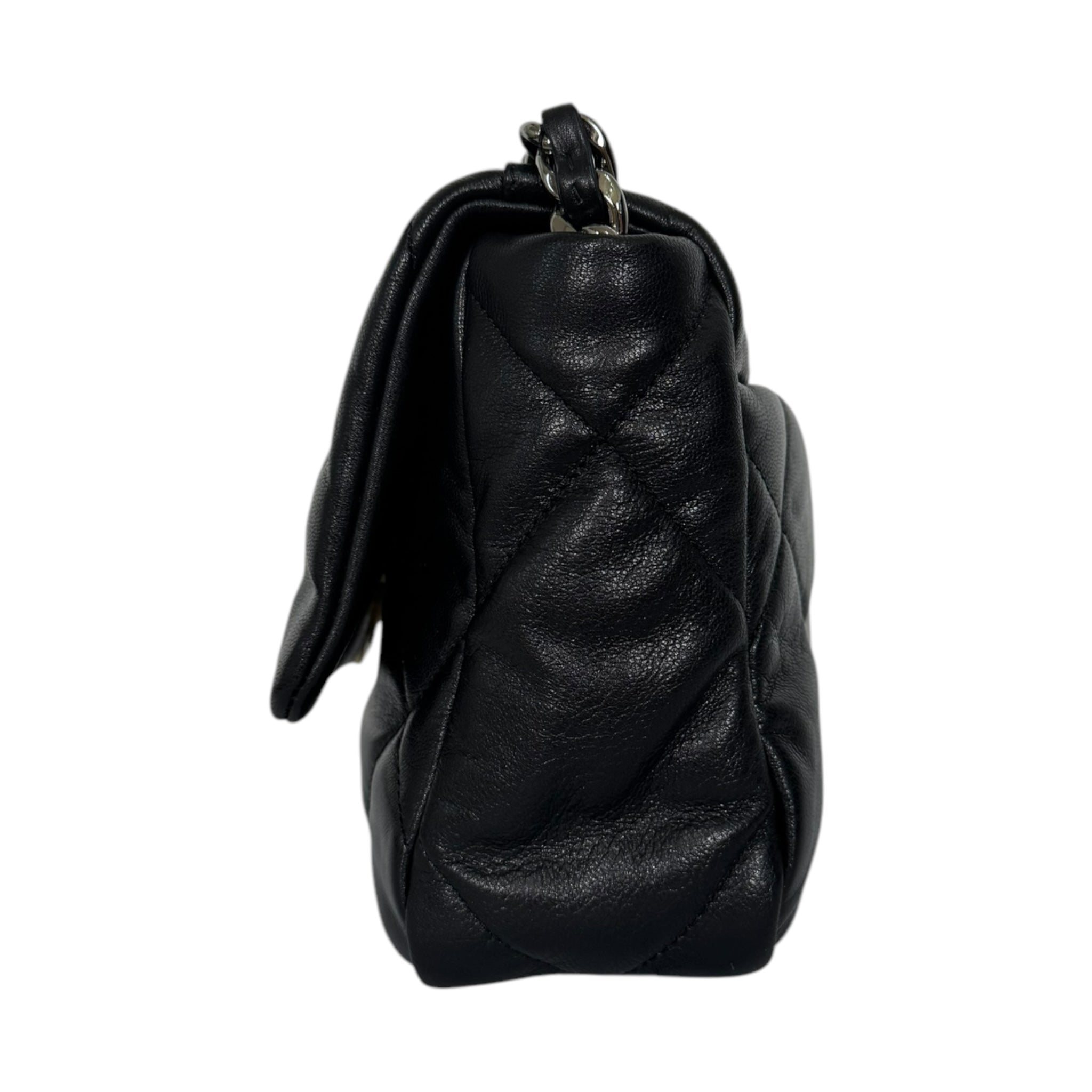 Chanel 19 Medium
