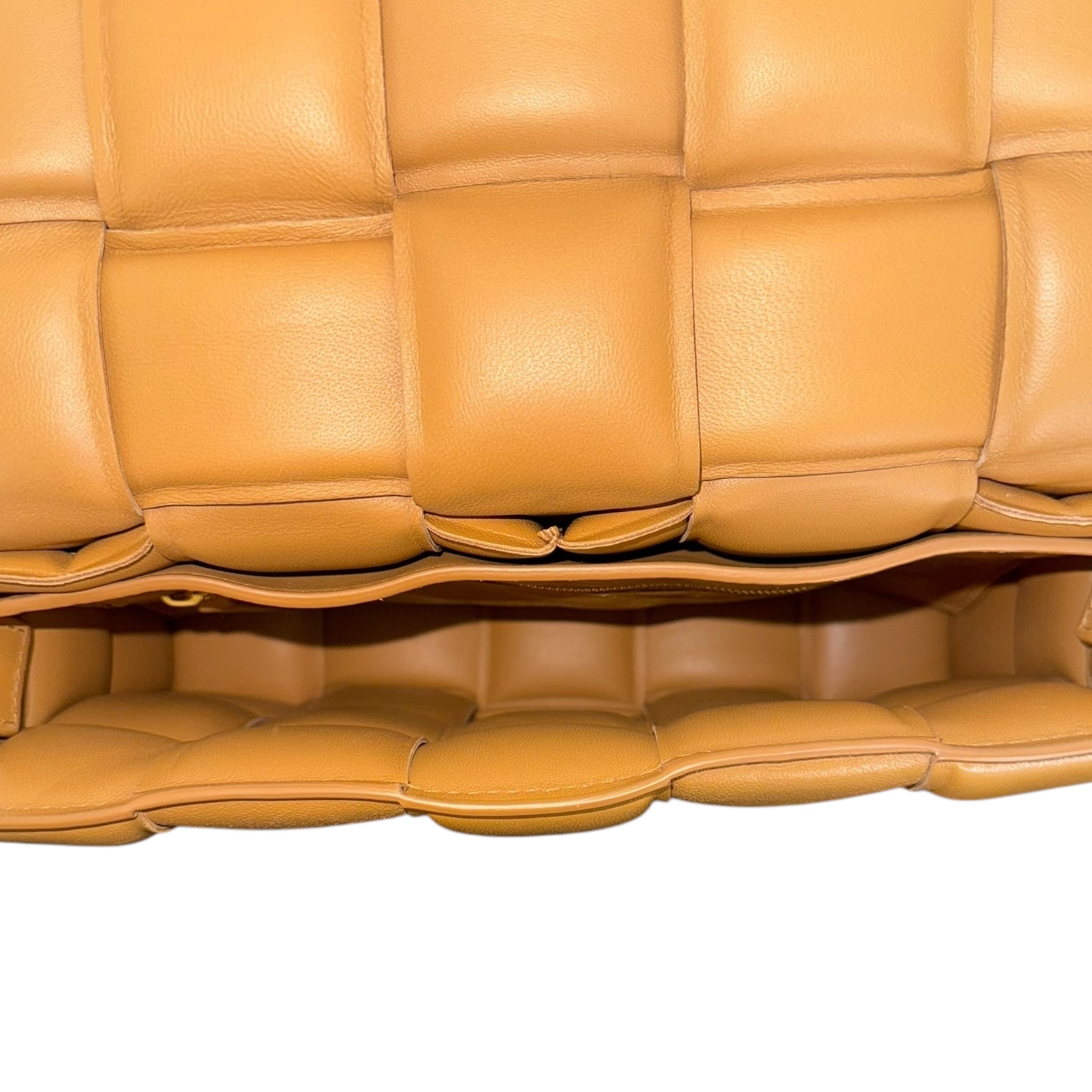 Bottega Veneta Cassette Medium Padded
