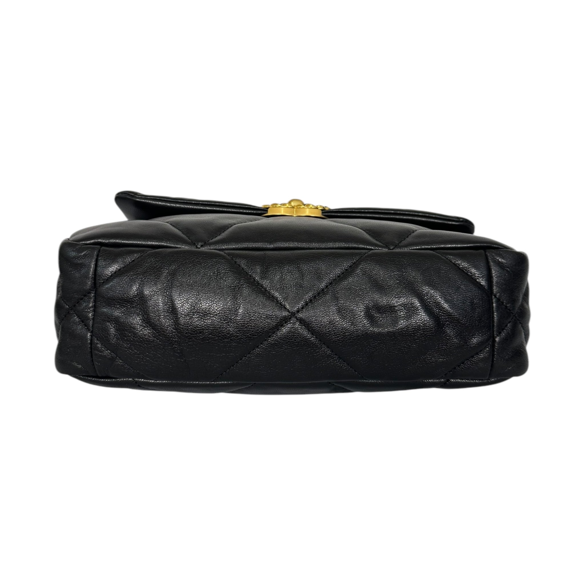Chanel 19 Medium