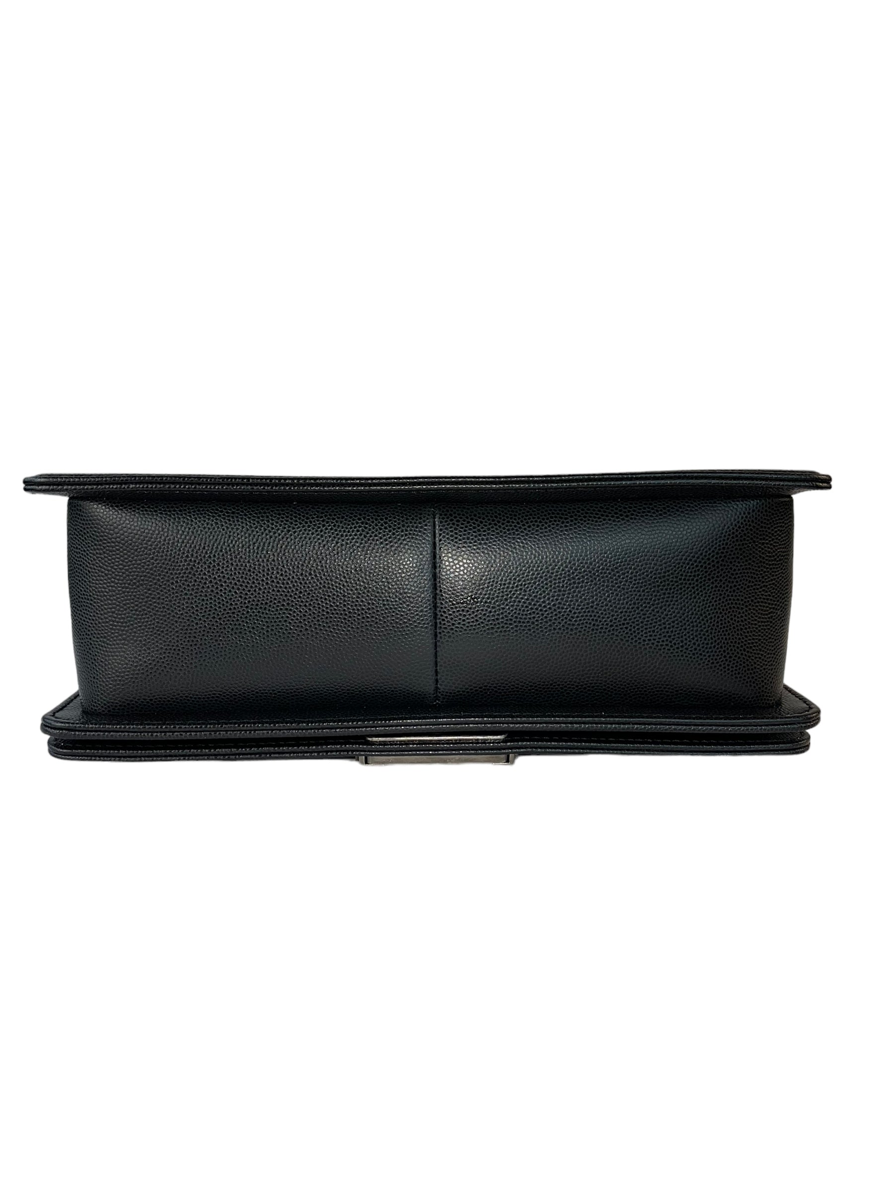 Chanel Boy Bag Old Medium Black Caviar