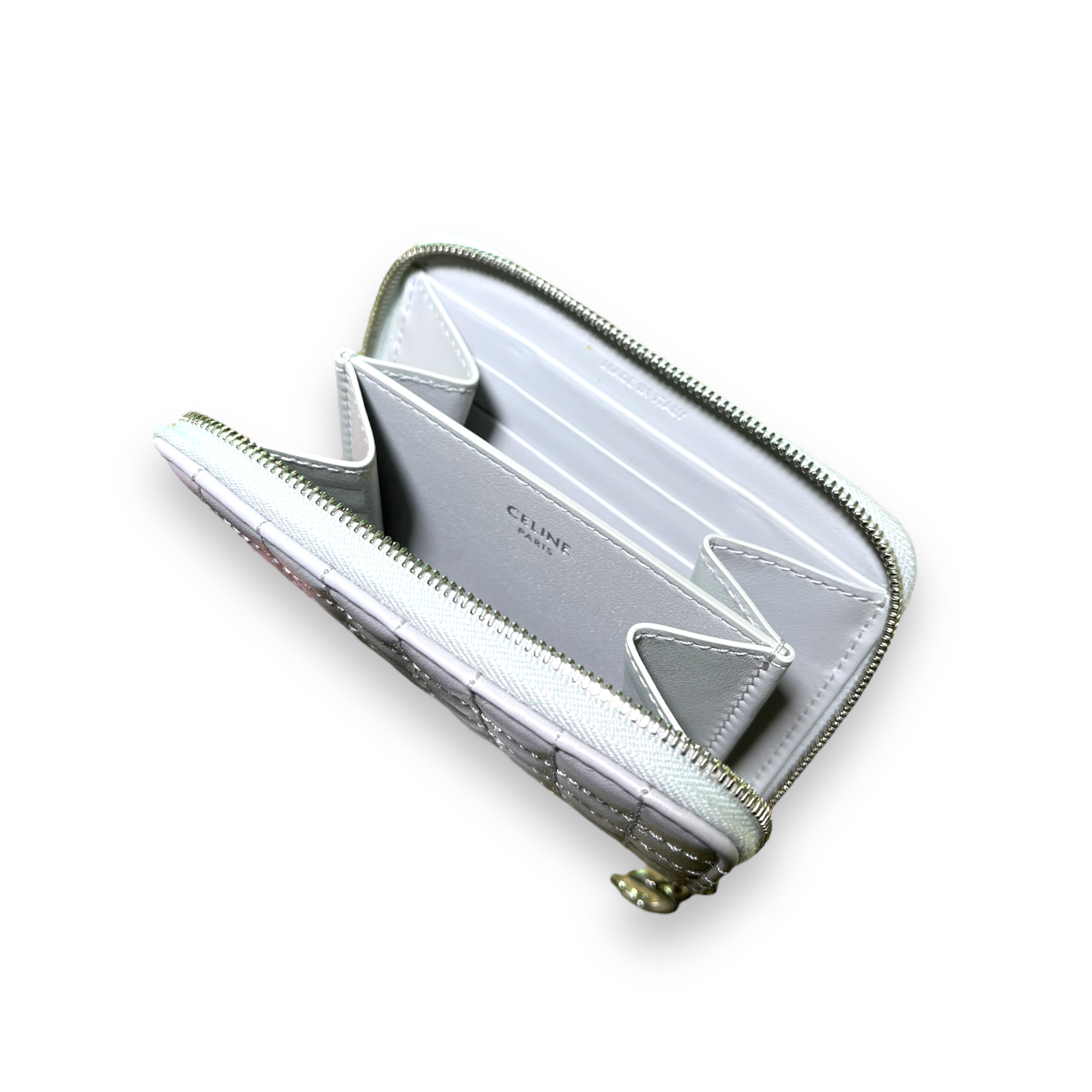 celinewallet_1.png