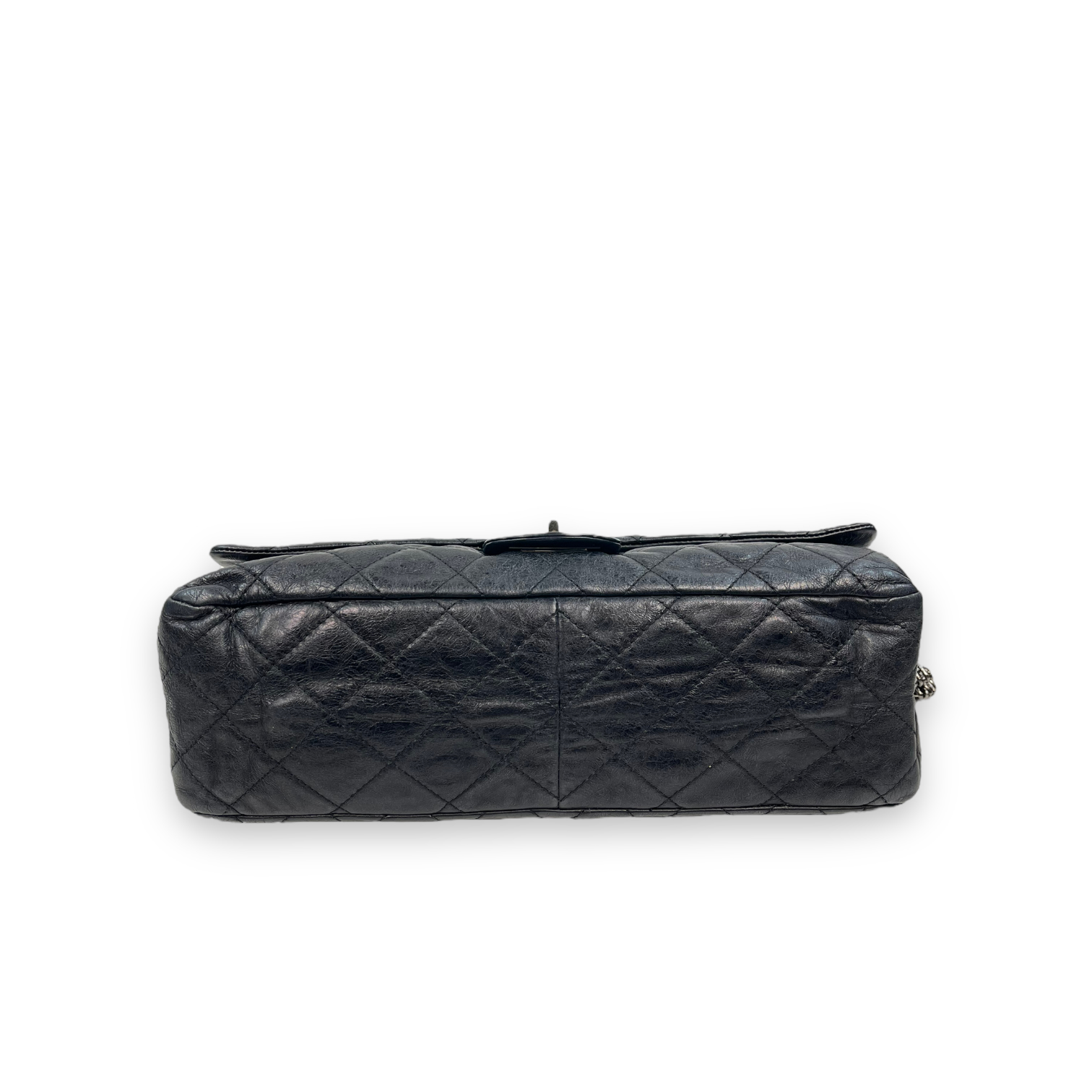 Chanel 2.55 Reissue 226