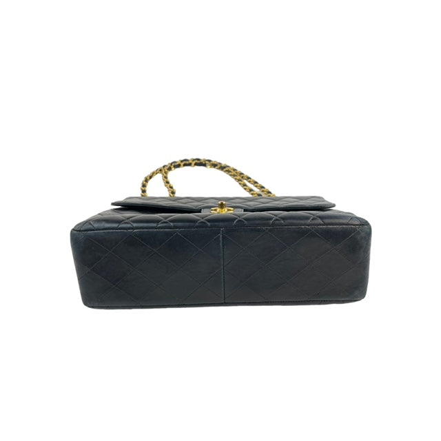 Chanel Vintage Medium Classic Flap