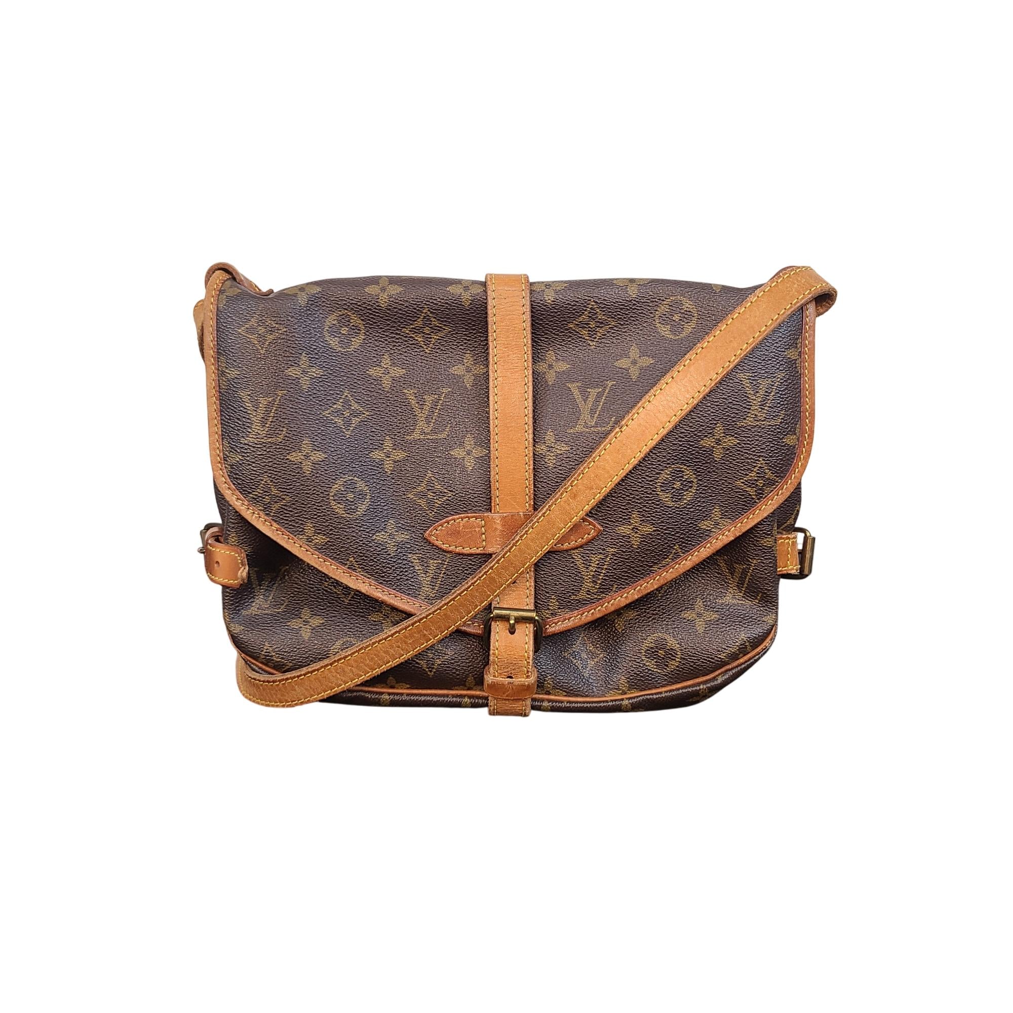 Louis Vuitton Saumur 35