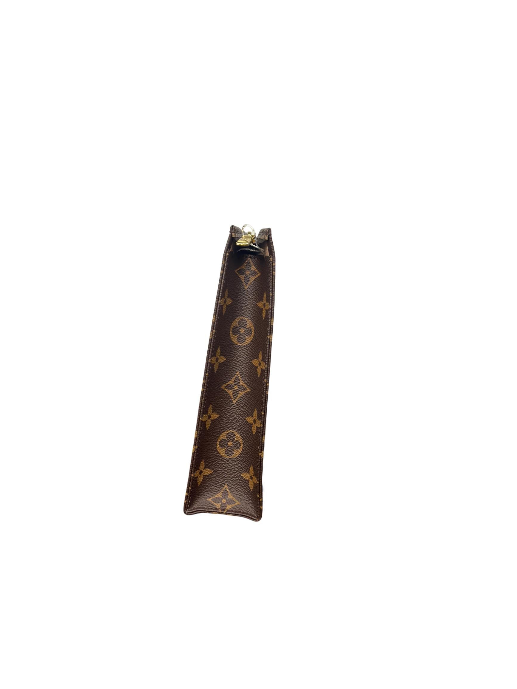 Louis Vuitton Toiletry Pouch 26