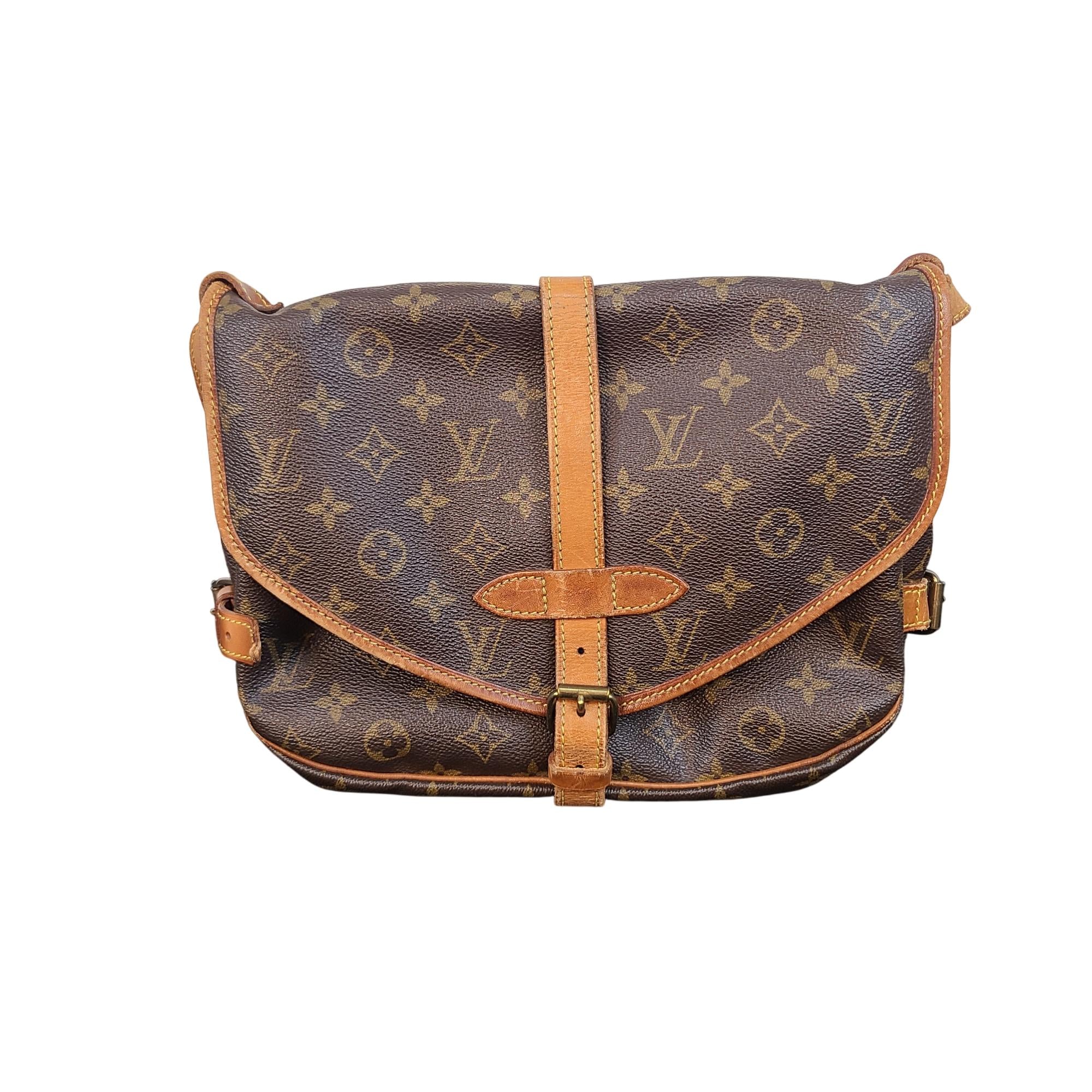 Louis Vuitton Saumur 35