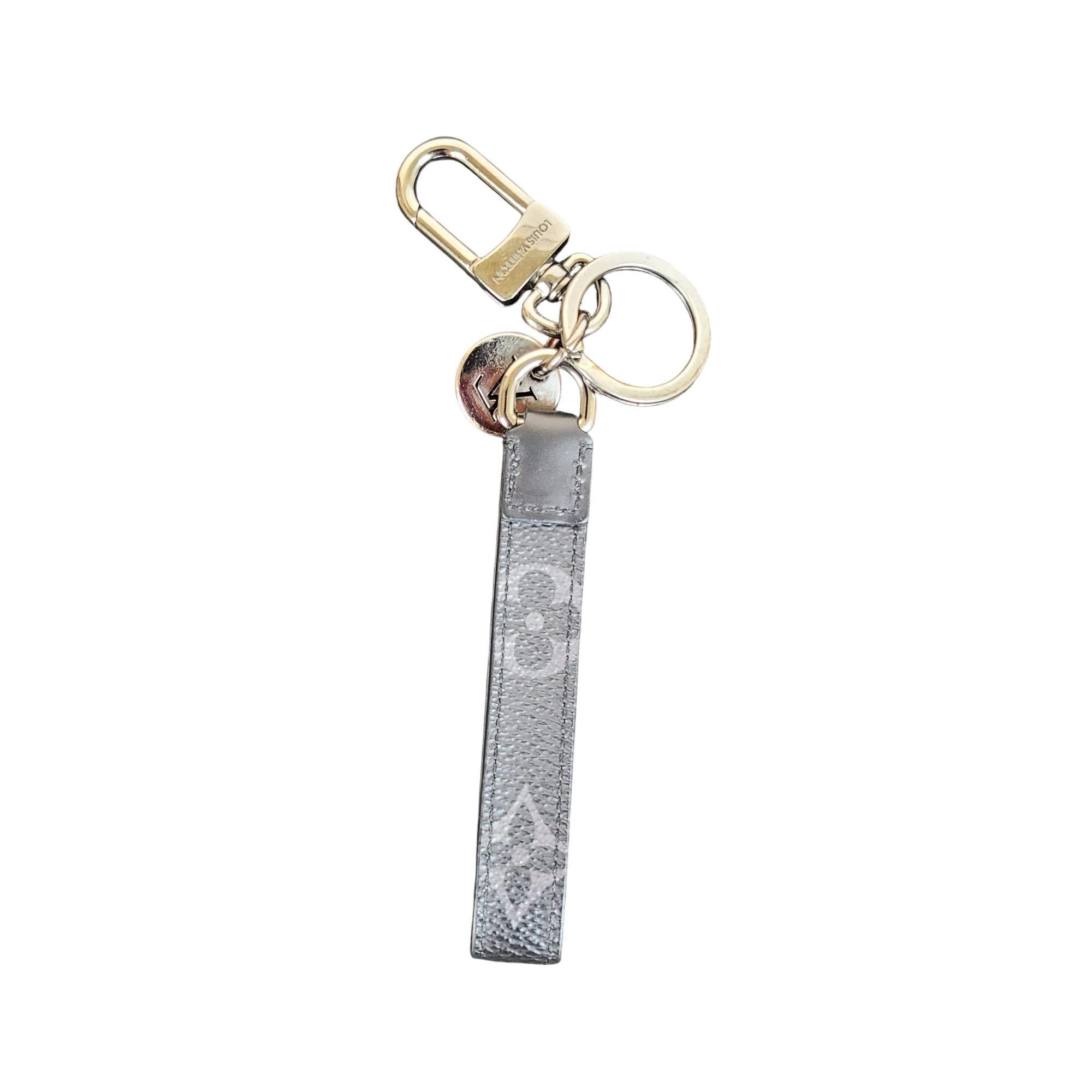 Louis Vuitton Porte-Clés Dragonne Key Chain