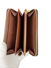Louis Vuitton Monogram Zippy Wallet