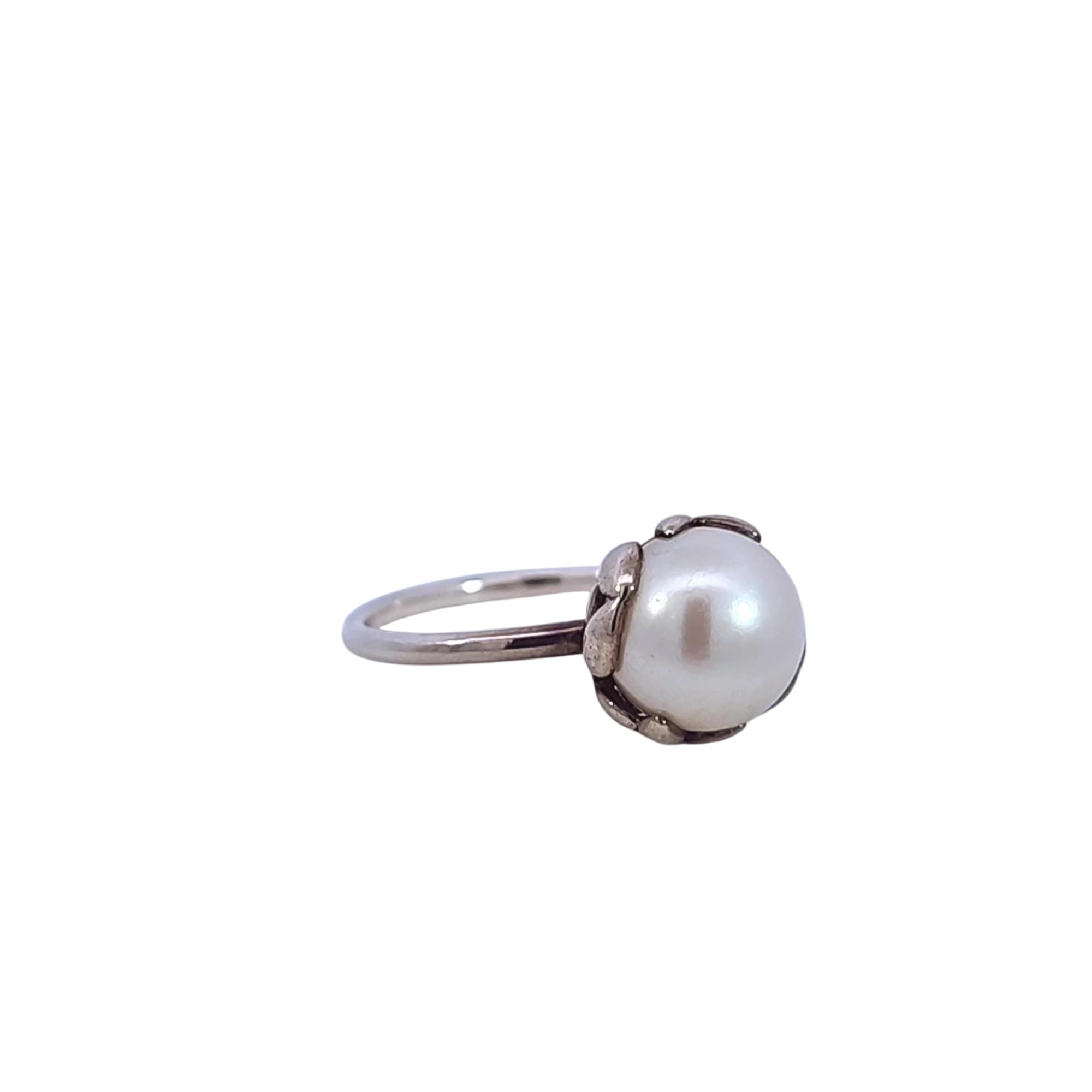 Tiffany & Co. Retired Paloma Picasso Olive Leaf Pearl Sterling Silver Ring