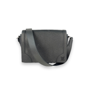 Louis Vuitton New Flap Taiga Messenger