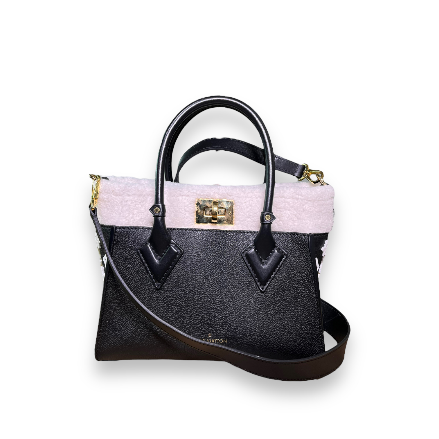 Louis Vuitton On My Side PM – The Luxury Exchange PDX Louis Vuitton On My Side PM – The Luxury Exchange PDX