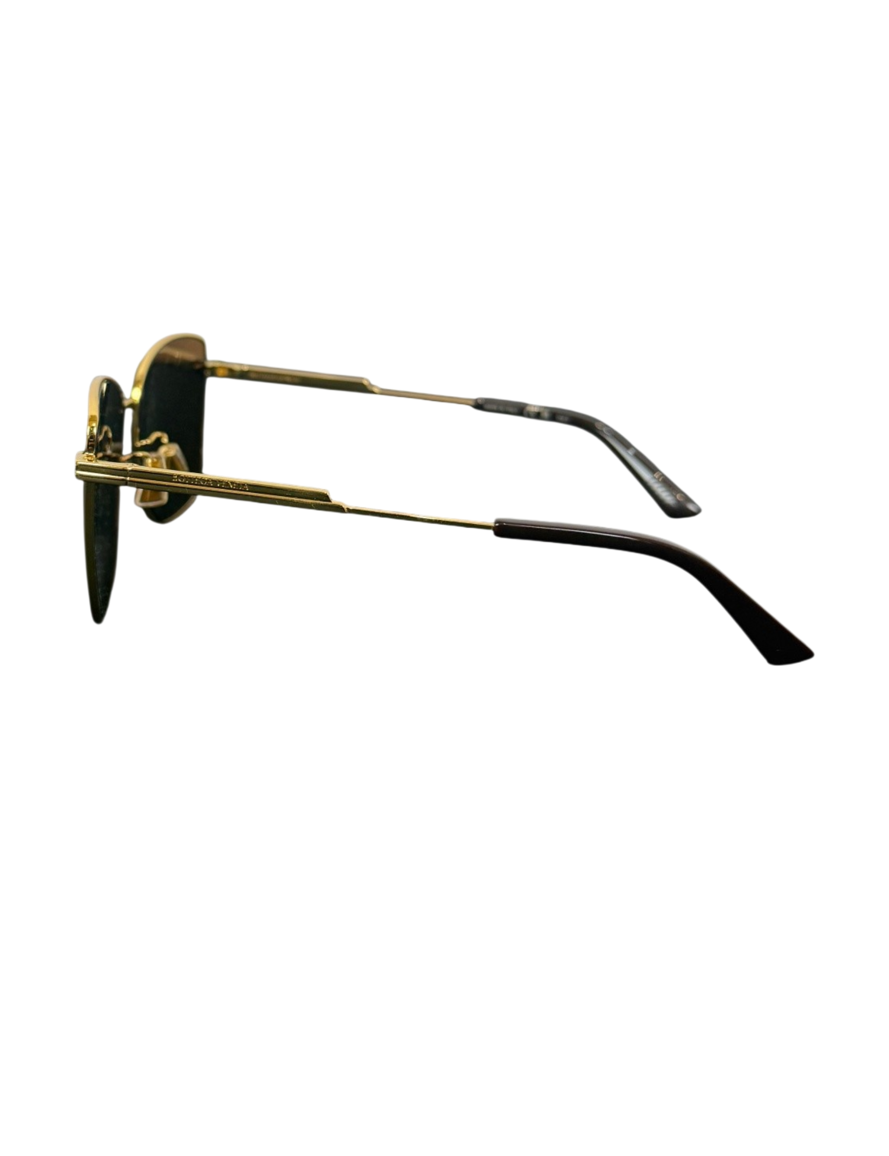 transparent-Photoroom-2026-07-16T165208.402.png