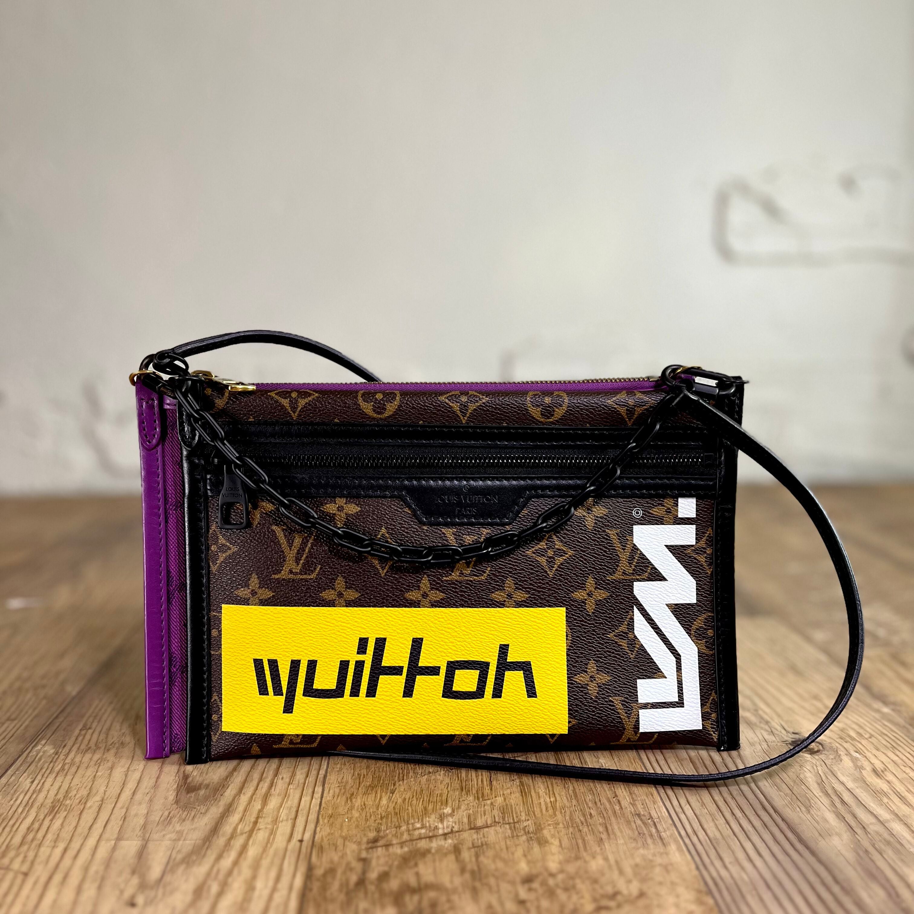 Louis Vuitton Double Flat Messenger Bag