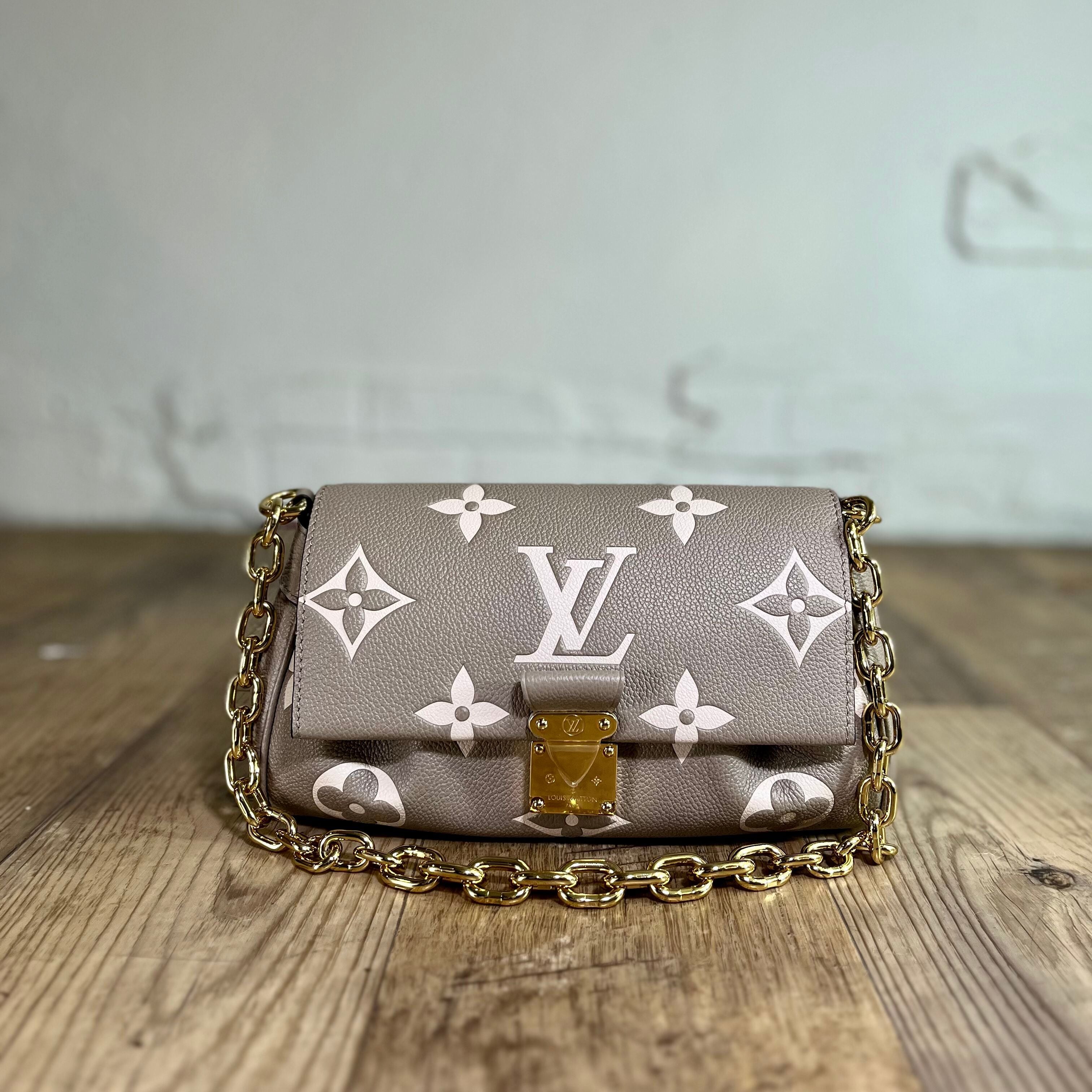 Louis Vuitton Favorite NM Pink