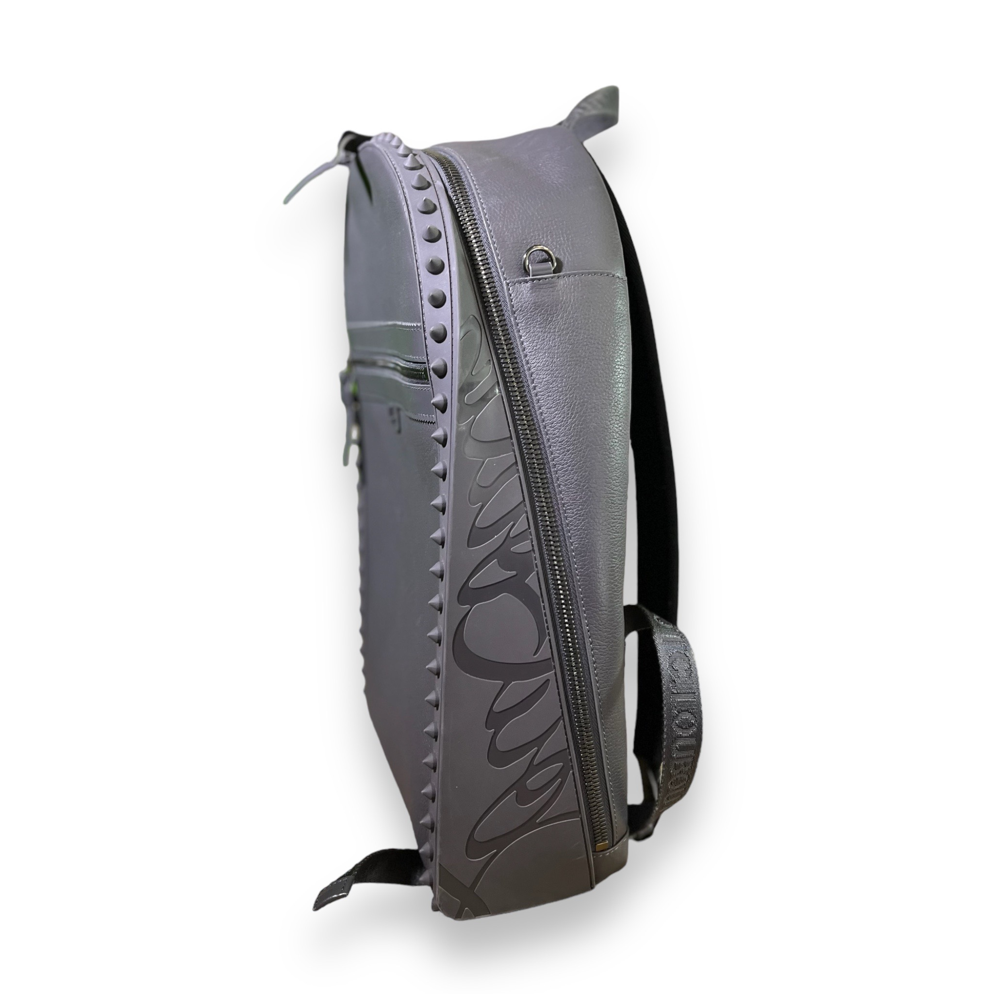louboutinbackpack3.png